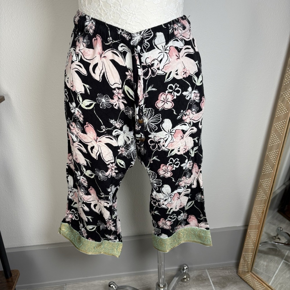 Punjammies By Sudara Women XS Capri Pants Floral Boho Metallic Brocade Trim
